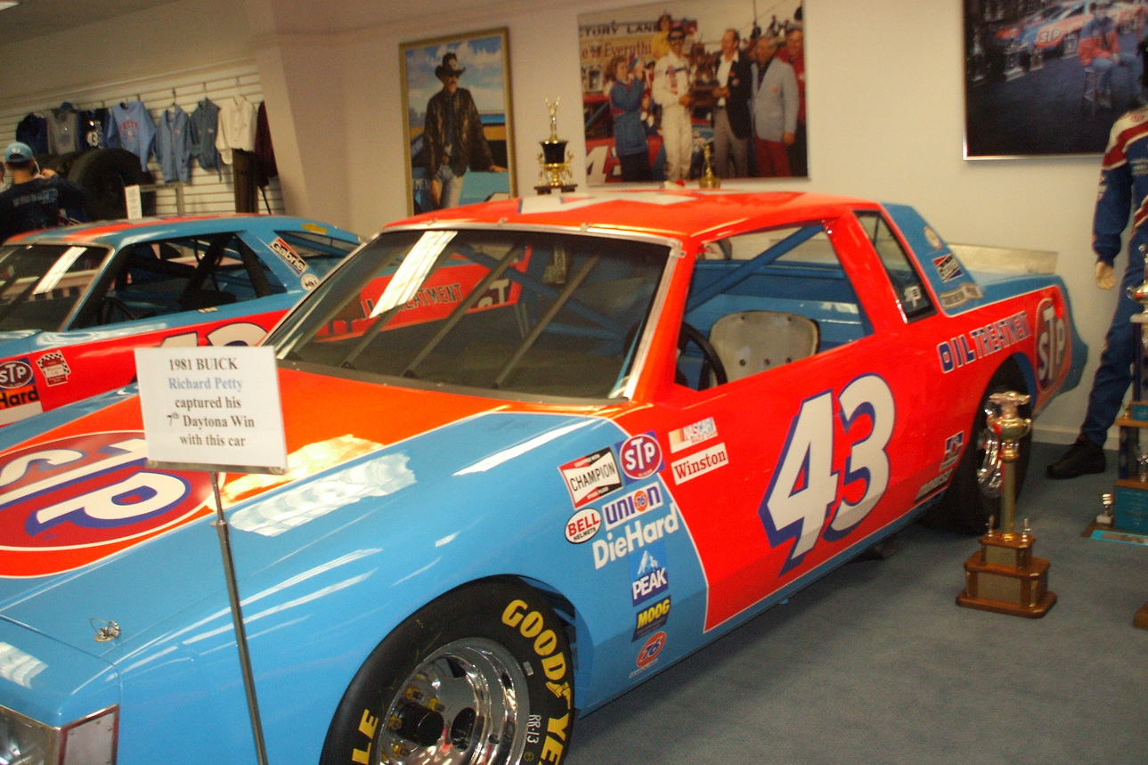 richard petty atp buick 43 in museum 2008