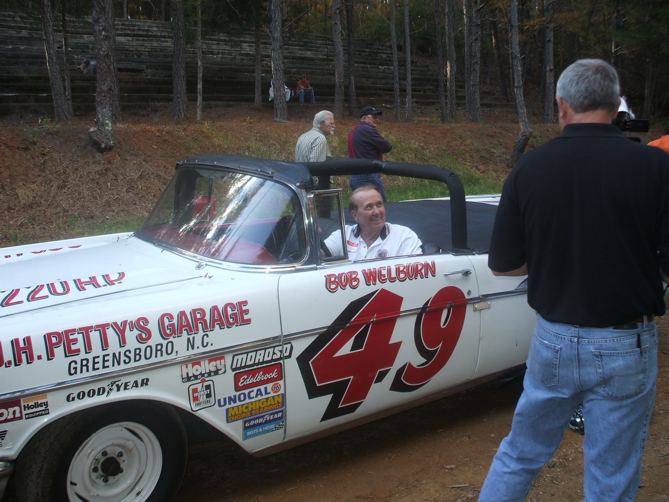 no that not bob welburn that is paul lewis coming out of retirment nov.08,2008