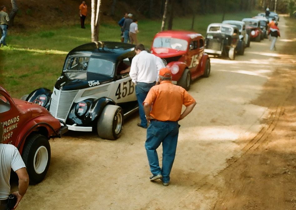 lineup for some laps at occoneechee orange speedway 2008