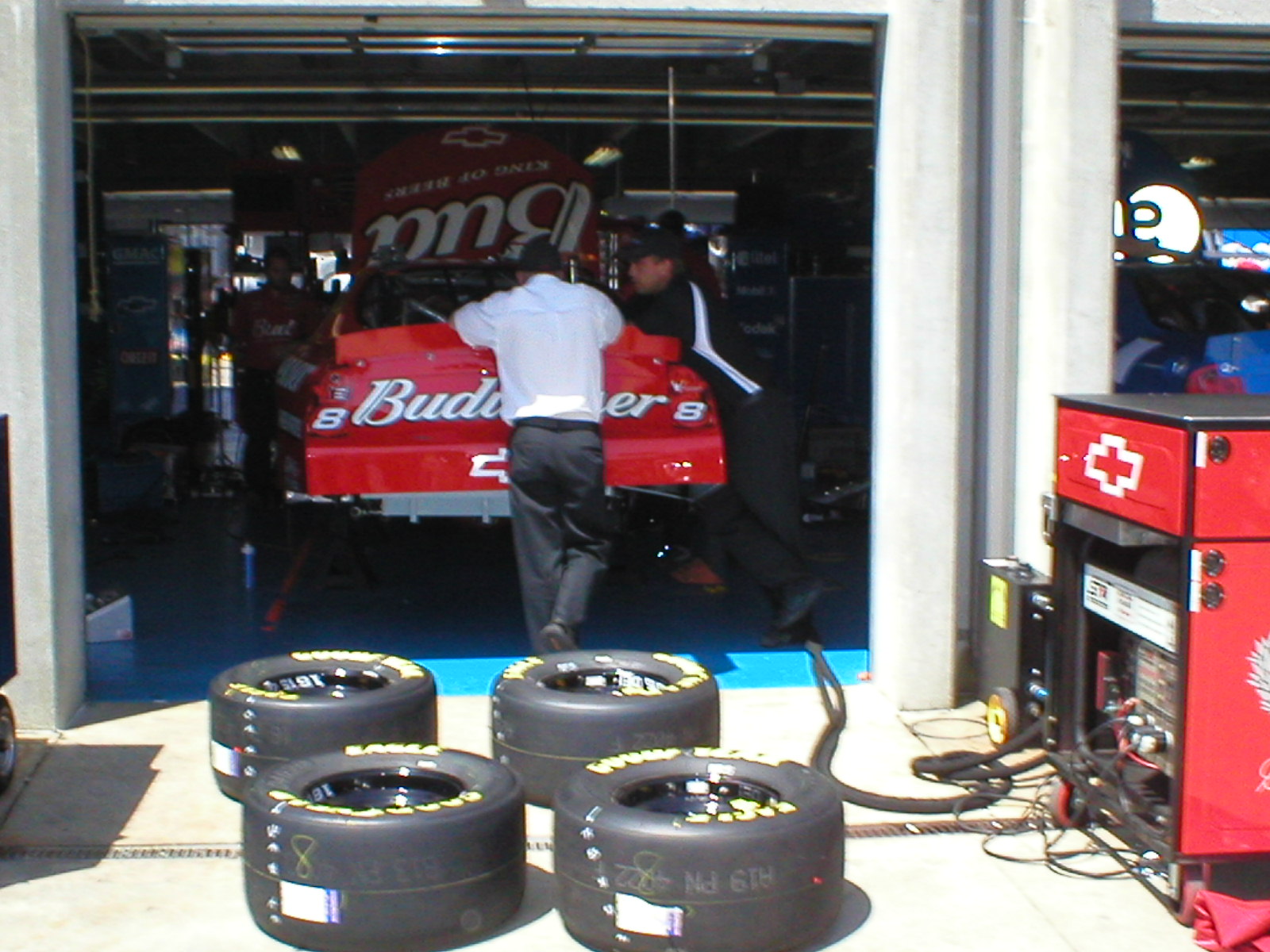 Bud Garage d