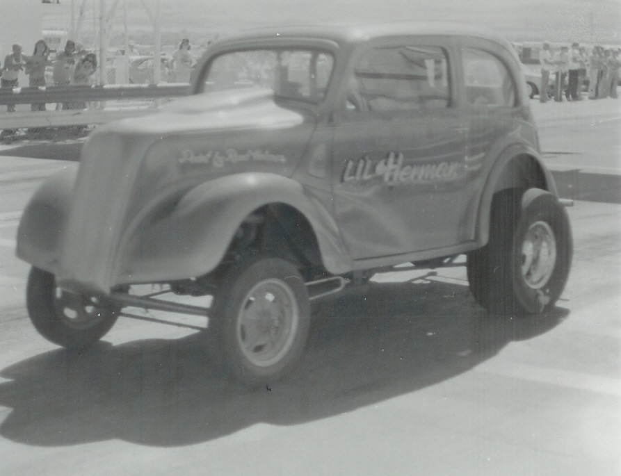 “Lil’ Herman” coupe at Bonneville Raceway