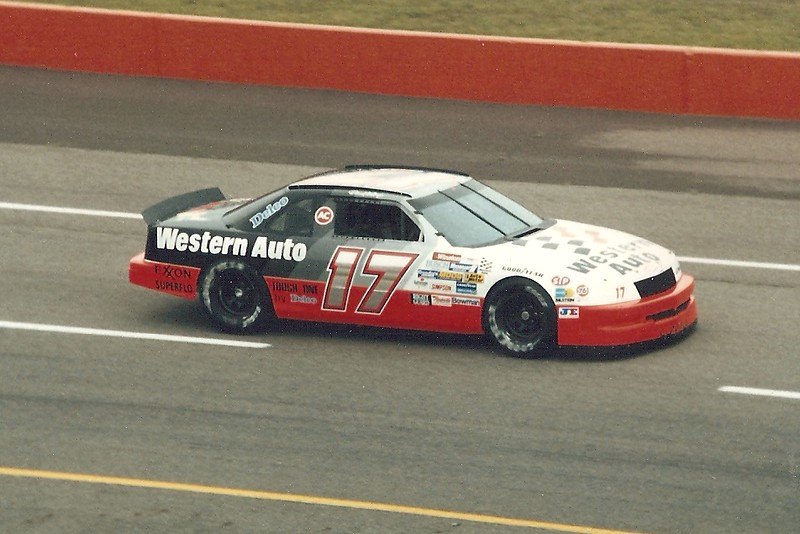 17 DARRELL WALTRIP