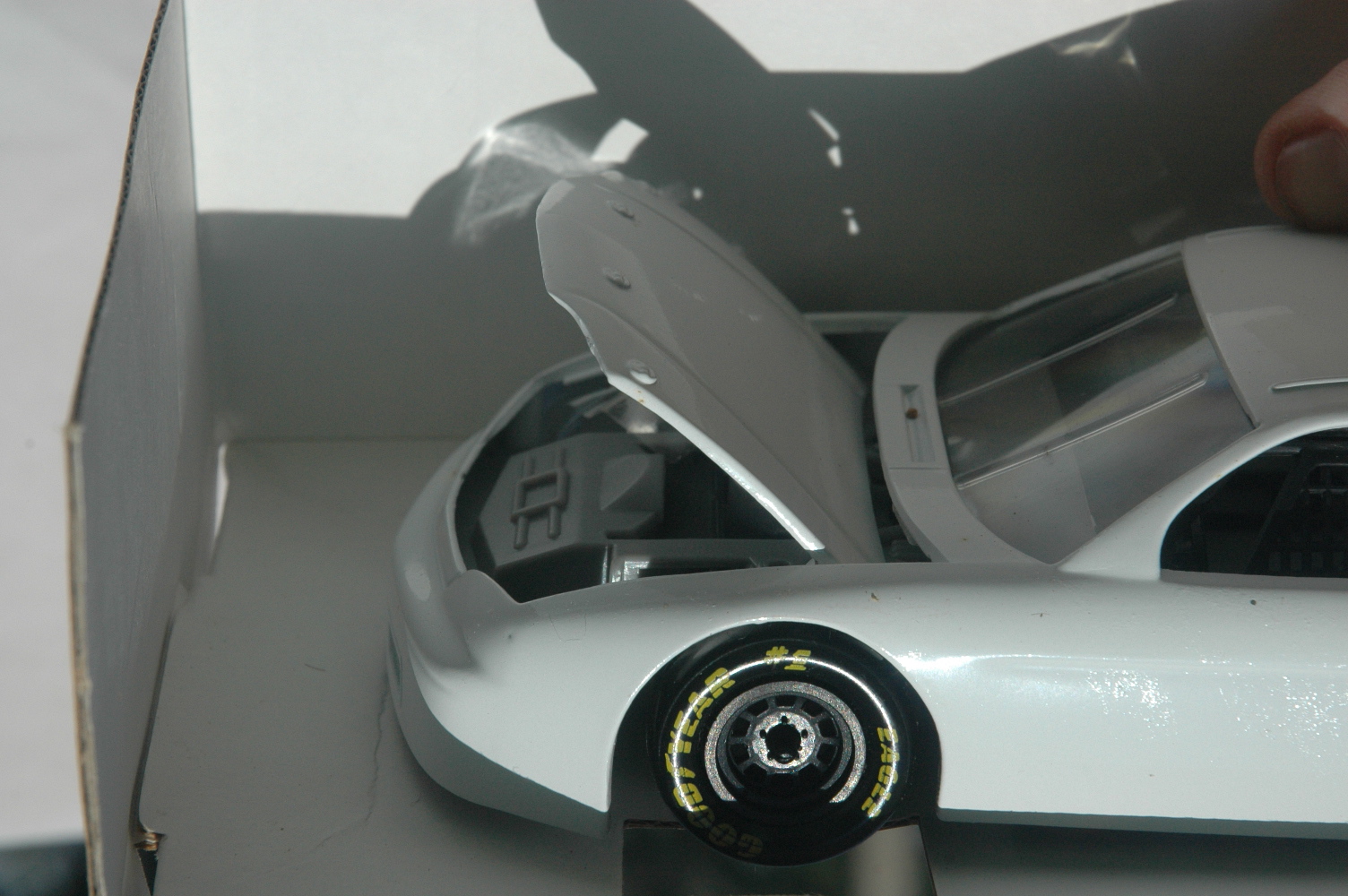 whitediecast