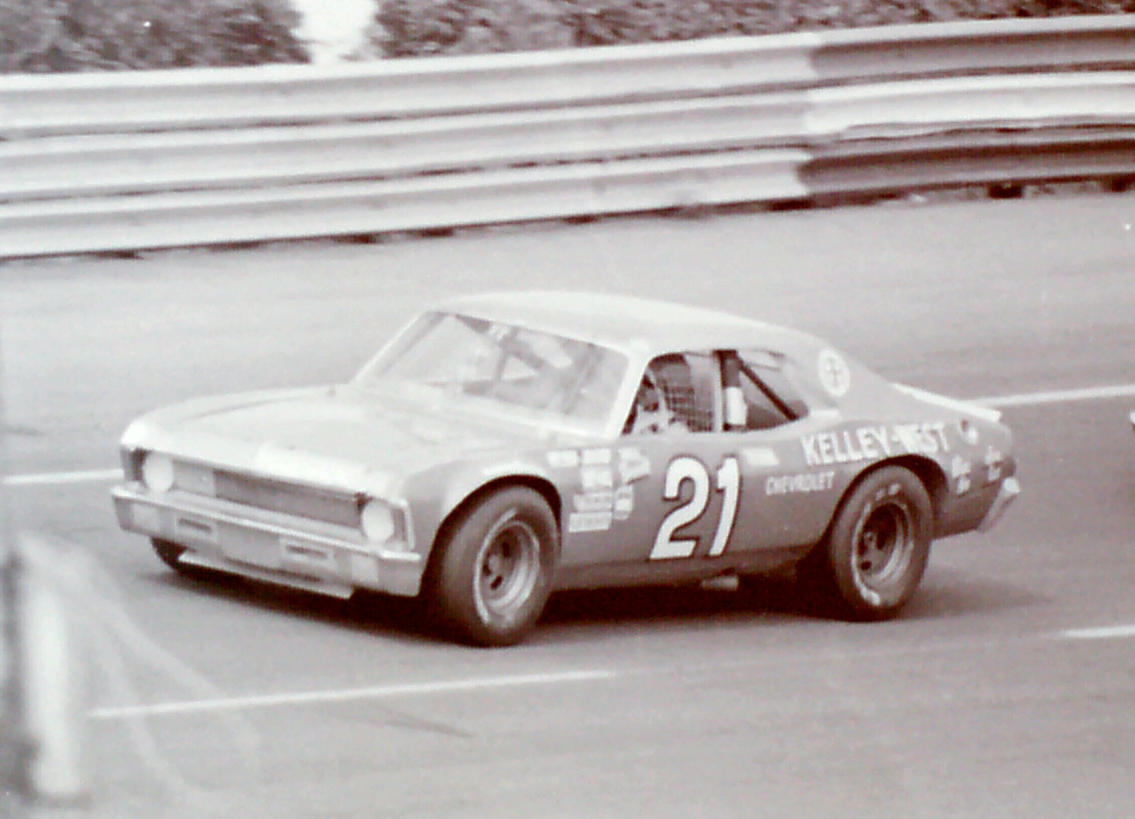 Neil Bonnett #21