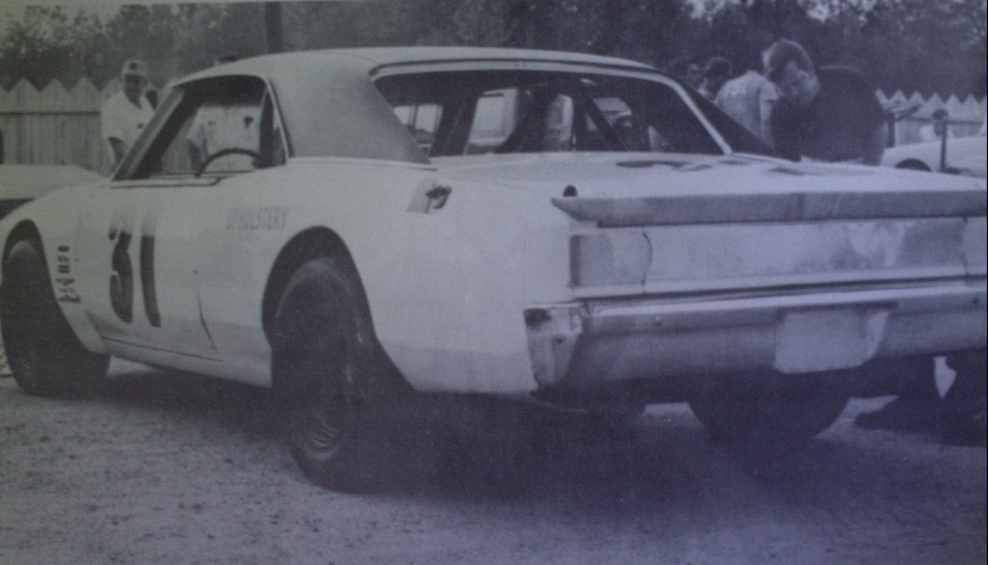 #31 Gene Lovelace L. M. S. Southside Speedway 70s day photo #01