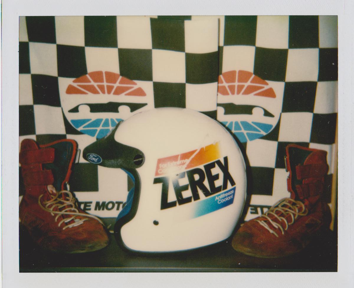 #7 ALAN KULWICKI ZEREX RACE HELMET, RACE SHOES 04 003