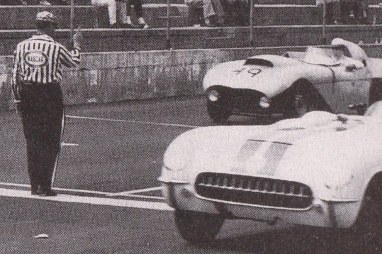 1950’S CORVETTES AND T-BIRDS RACING AT MARTINSVILLE SPEEDWAY 500 – 03