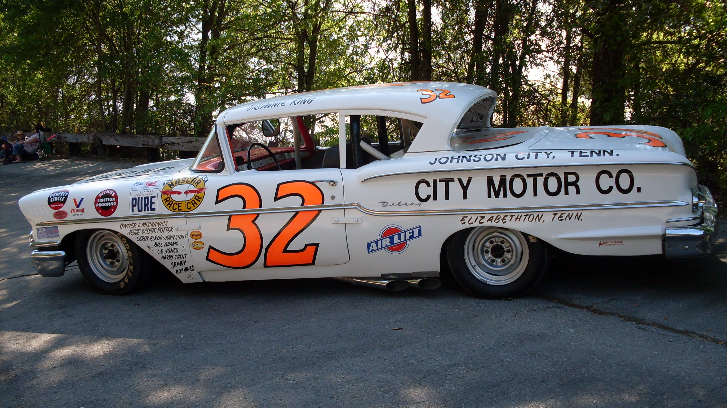 LOVE CHEV FESTIVAL & RACERS REUNION APRIL ’09 034