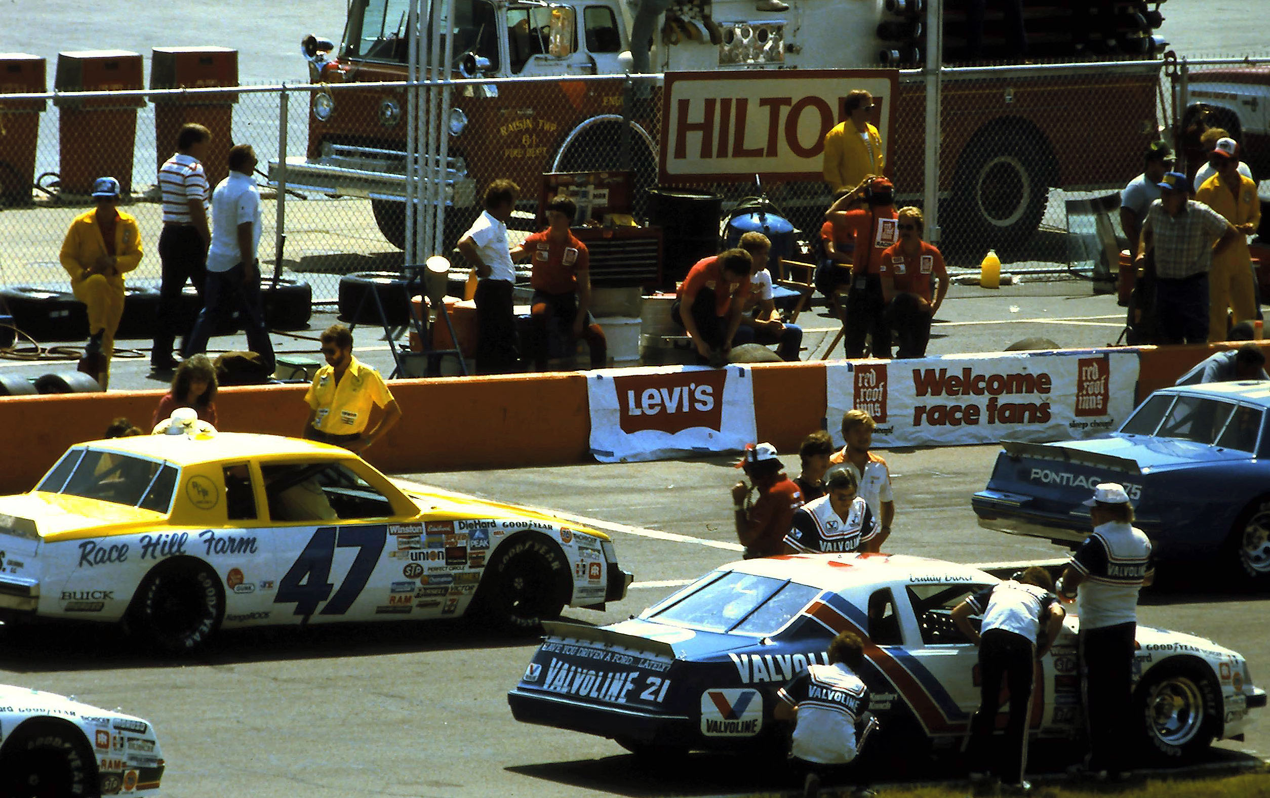 #47 Ron Bouchard #21 Buddy Baker 1984 Champion Spark Plug 400 @ Michigan