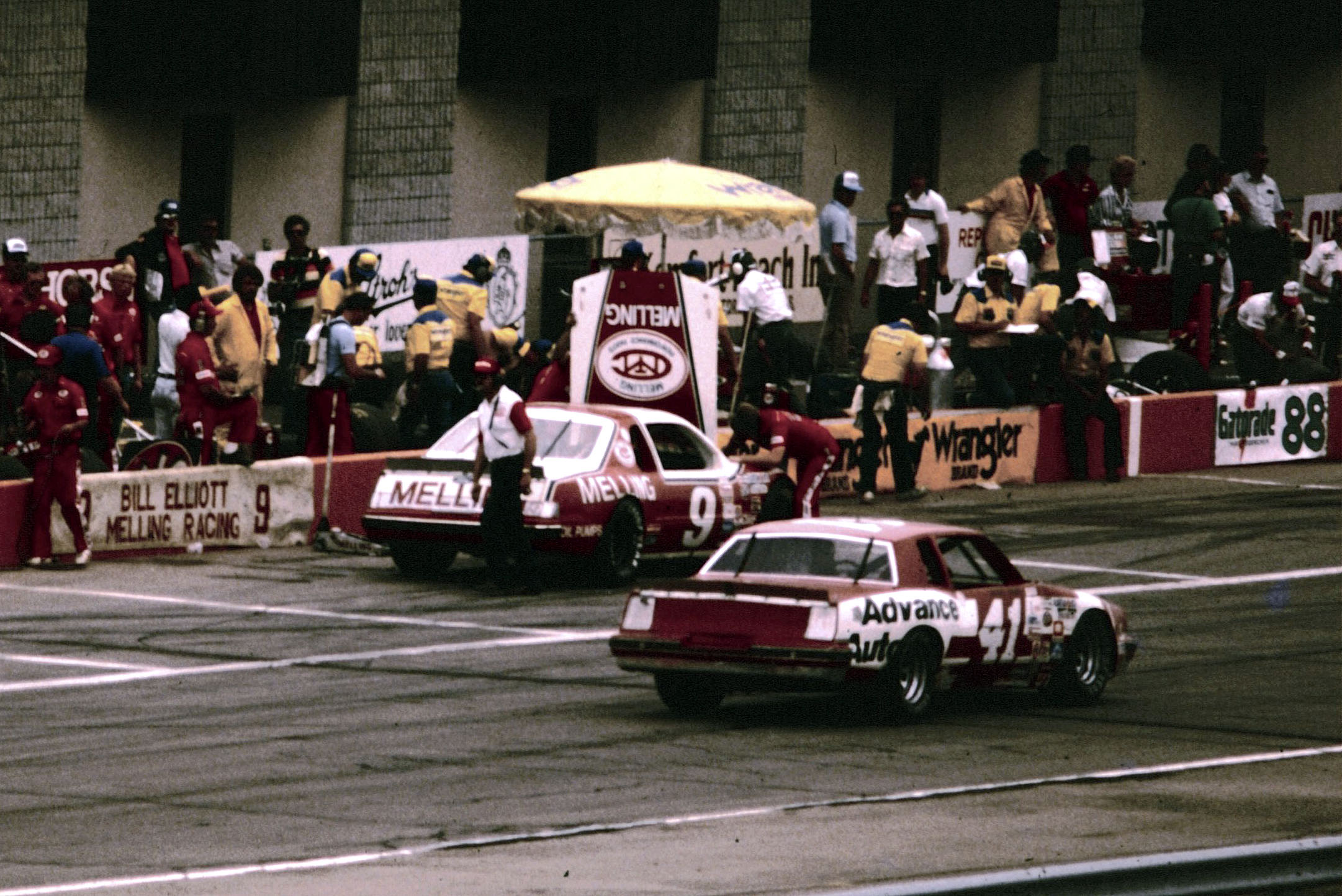 #9 Bill Elliott 1983 Gabriel 400 @ Michigan International Speedway #41 Ronnie Thomas (1)