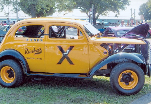 A duplicate of the yellow X