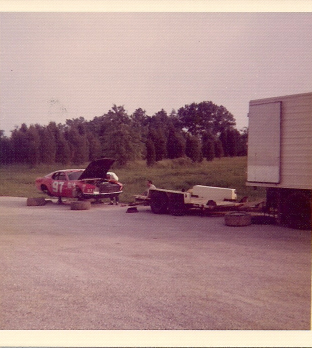 Wayne Andrews
