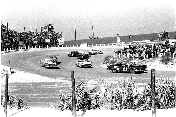 Daytona Beach 1958 Convertible Race
