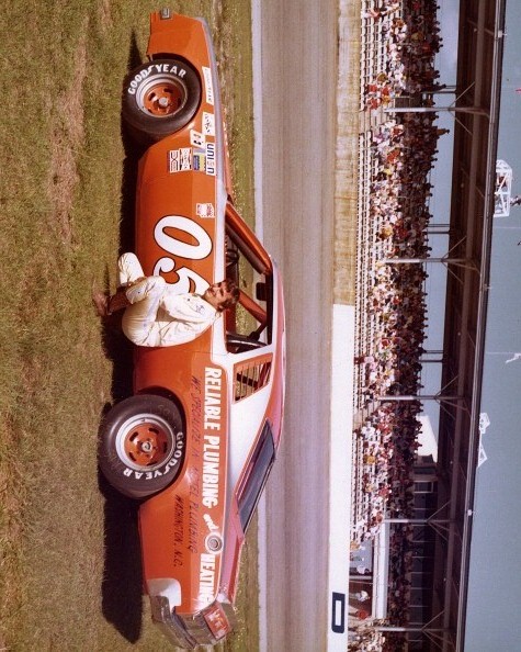 1975 DAVID SISCO